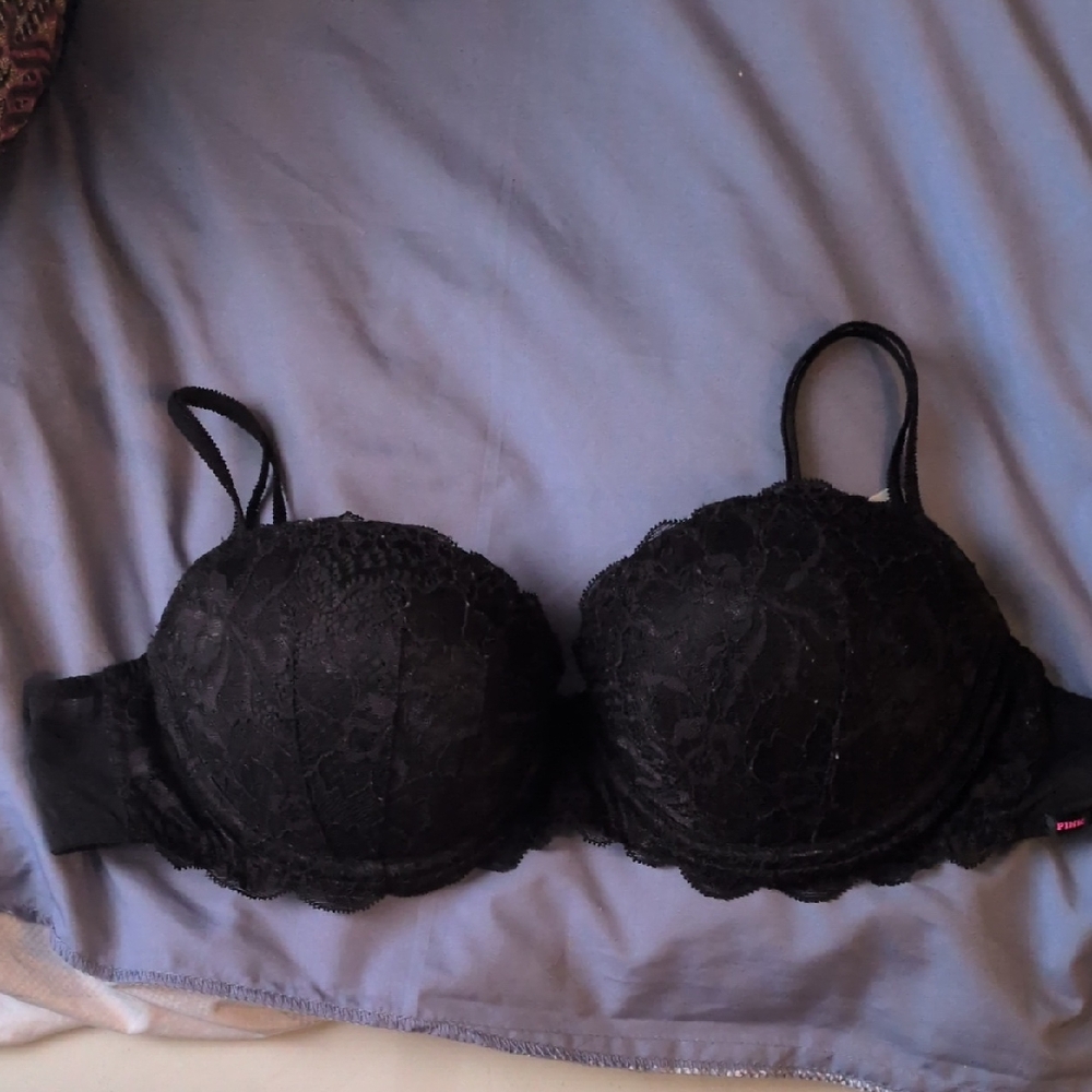Victoria's Secret Elegant Black Lace Bra
